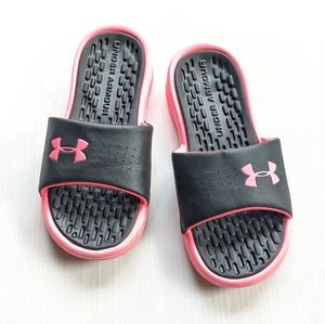 UNDER ARMOUR youth slides sandals pink black